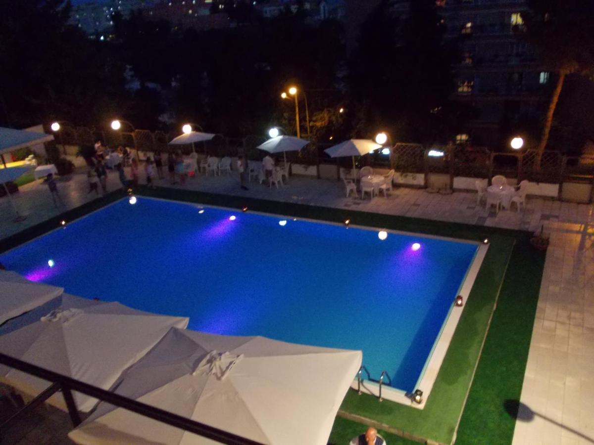 Hotel Du Parc Atri Extérieur photo