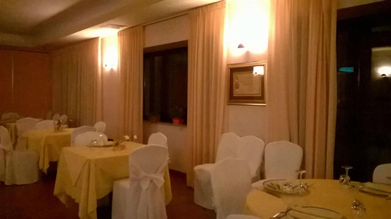 Hotel Du Parc Atri Extérieur photo