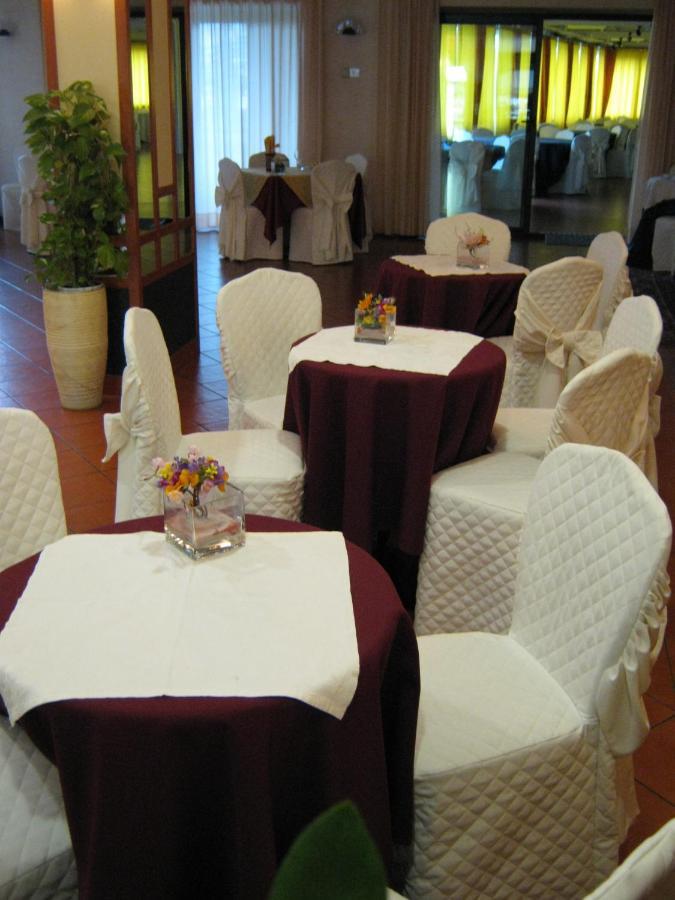 Hotel Du Parc Atri Extérieur photo