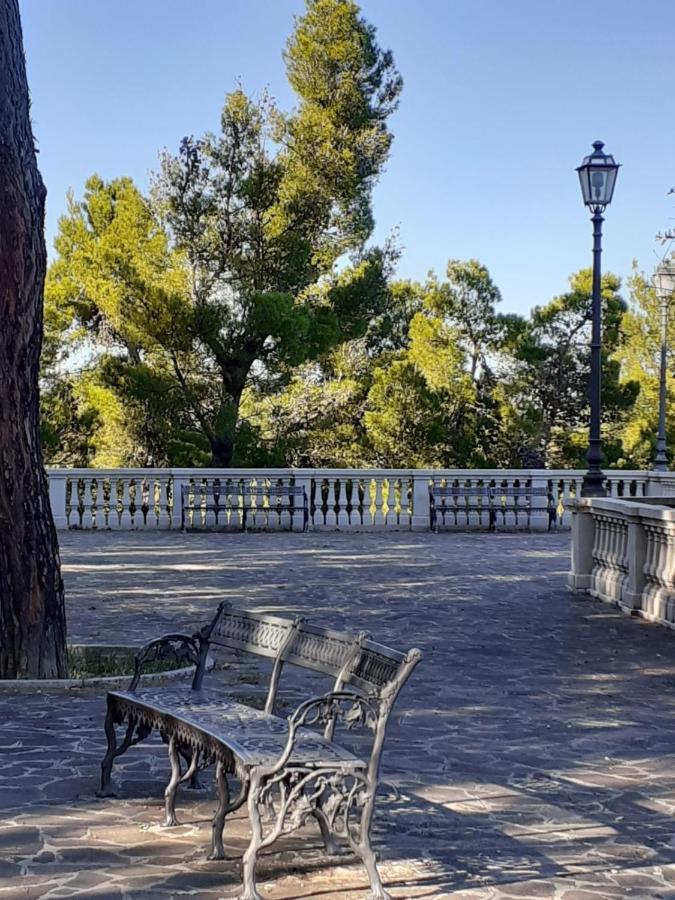 Hotel Du Parc Atri Extérieur photo