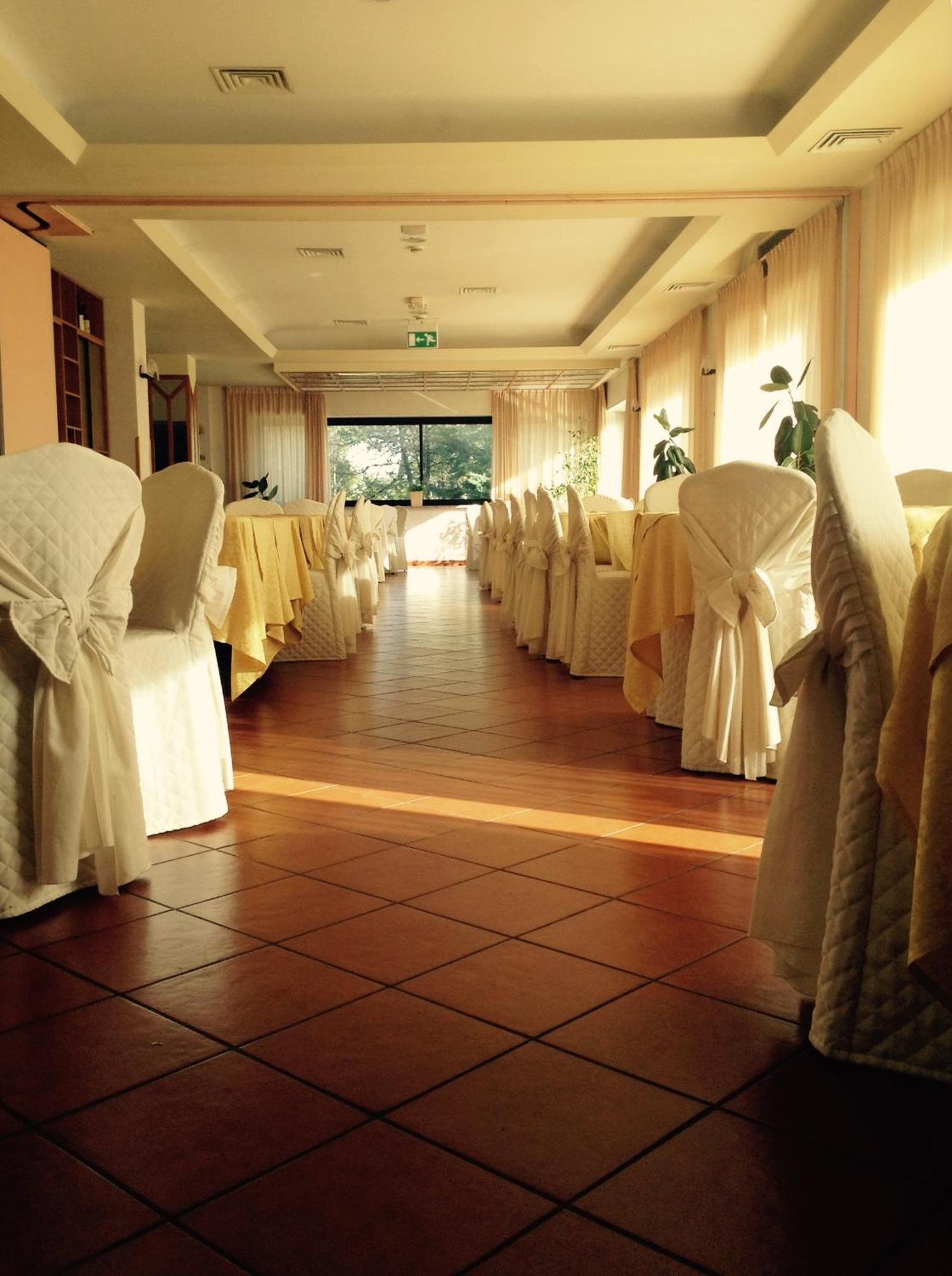 Hotel Du Parc Atri Extérieur photo